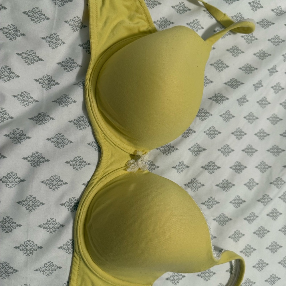 VS Yellow Underwire Bra 34DD/32DDD